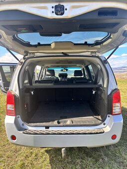 Nissan Pathfinder 2.5 dCI MT6 7-miestny - 10