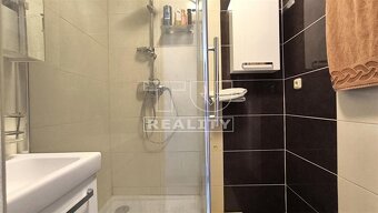 Na predaj priestranný 3,5 izbový byt s balkónom v... - 10
