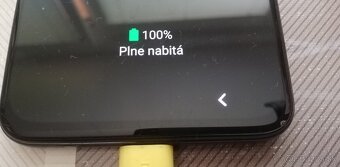 Samsung Galaxy A40 - 4/64/Android 11 - 10