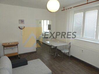 RK EXPRES - na predaj 2 izbový byt v Handlovej. - 10