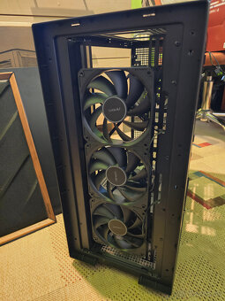 Antec Flux (Midi-Tower) Black - 10