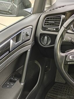 Volkswagen Golf 2.0 TDI Highline DSG -150k- 2019 - 10