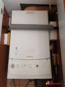 Predaj - pekný 2 izbový byt - 10