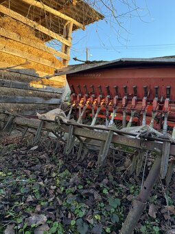 Poľnohospodárske stroje - 10