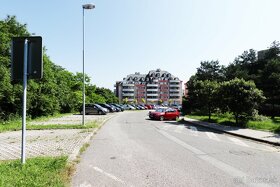 ABSOLUTE REAL / ZÁHRADA 792 m2, DÚBRAVKA, ELEKTRINA - 10