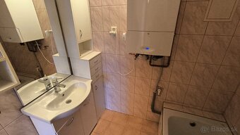 cenovo výhodný PRENÁJOM - 2-izb. nezariadený byt - Sučany - 10