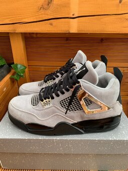 Jordan 4 CUSTOM - 10