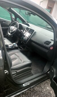 Nissan Leaf Tekna 2015, 24kW, čierna metalíza - 10
