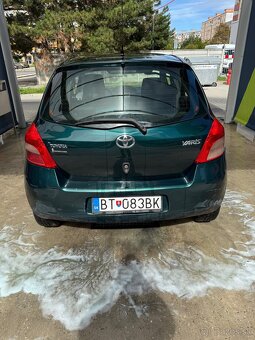 toyota yaris - 10