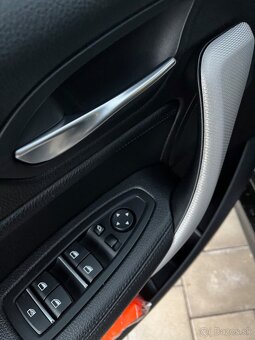 BMW 140i xDrive  2/2019  42550 km - 10