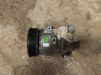 Predám náhradné diely Toyota Avensis - 10