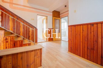 ZNÍŽENÁ CENA - Krajný rodinný dom s potenciálom v pokojnej č - 10