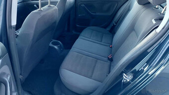 Volkswagen Golf V -- nová stk+ek -- - 10