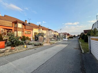 5 i poschodový RD, dvojgaráž, Pod Hrádkom - Michalovce - 10