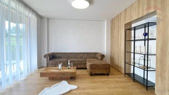 Predaj 3-izbový apartmán 81 m2, balkón 18 m2, výťah, garážov - 10