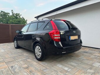 Predáme rodinné a spoľahlivé auto Kia Ceed SW 1,4- 77,2 kW - 10