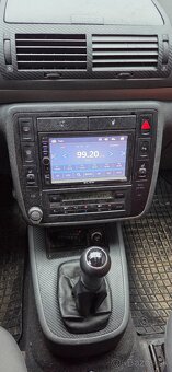 Volkswagen Sharan 1.9 TDi 7-miestné - 10