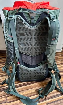 Predám 35l batoh Thule Stir - 10