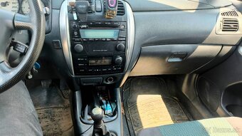 Mazda Premacy 2.0 - 10