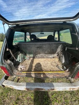 Lada Niva 1.7i - 10