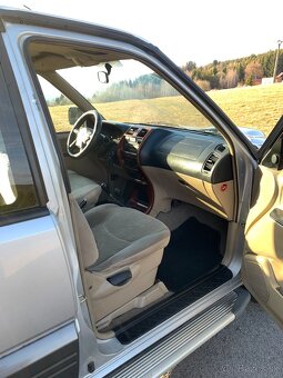 ✅Nissan Terrano II 3.0 Di 2003 - 10