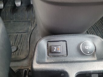 Predám Ford Transit Connect 1,5 diesel, 9/2019, 5-miest - 10