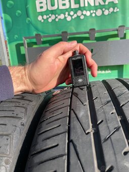 Pneu 235/55 R18 lentné Hankook - 10