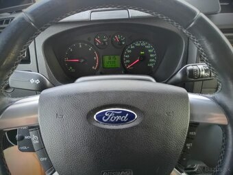FORD TRANSIT BUS 2012 - 10