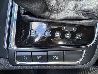 Škoda Superb Combi 2.0 TDI CR Ambition DSG - 10