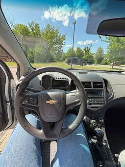 Na predaj: Chevrolet Aveo 1.2 16V Sedan, 2012 – biela, 119 0 - 10