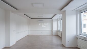 Prenájom_reprezentatívne kancelárie s parkovaním ŽILINA - 10