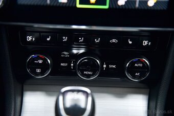 Superb Combi 2.0 TDI Style DSG, LED, Ťažné, Kamera - 10