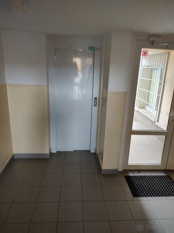 Šikovný 1,5 izbový tehlový byt v tichej štvrti Pod.Biskupice - 10