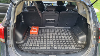 Kia Carens, 1,7 CRDi 85kW/115k - 10