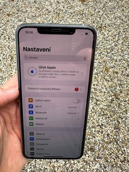 iPhone 11 pro max 512GB - baterie 100% - 10