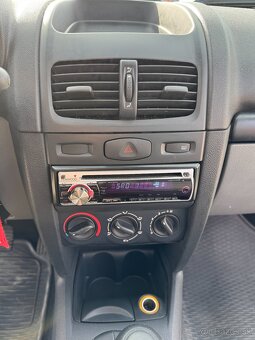 Renault Thalia 1.2 16V 2008 - 10