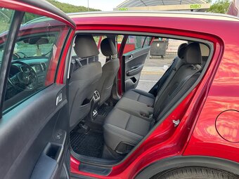 KIA Sportage Gold 1.6 GDI (97kW/132k) M - 10