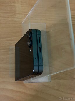 PREDANÉ Dobrý deň Ponúkam na predaj Samsung Galaxy Z Flip 6 - 10