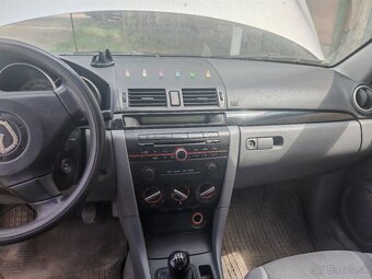 Mazda 3 - 10