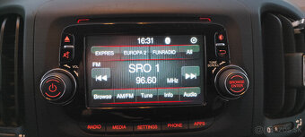 Predám FIAT 500L Living 1.4 95k Plus - 10