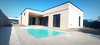 Na Predaj - Moderný bungalov s bazénom v meste Šamorín - 10