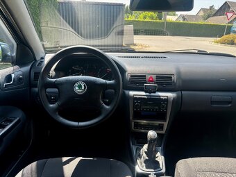 Škoda Octavia 1.6 75kW Benzín Elegance TOP - 10