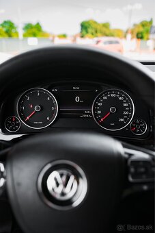 VW Touareg 3.0 TDI V6 180 kW | 2013 | 187 000 km R20 SK ŠPZ - 10