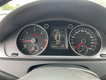 VW Passat Variant 2012 - 10