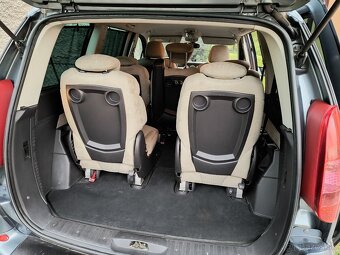 Peugeot 807 2,0 HDI - 10