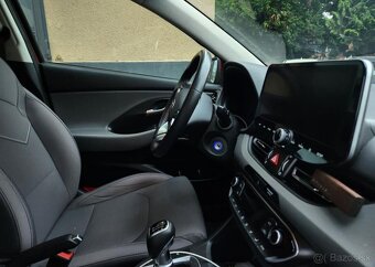 Hyundai i30 1.5-V ZÁRUCE-1.MAJ-NAVI-KAMERA - 10