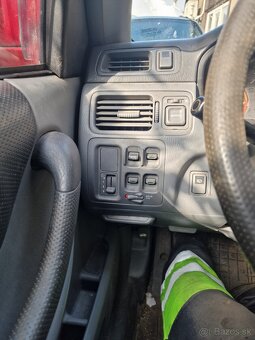 Predám Honda CR-V 2.0i - 10