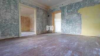 CENTRUM - Rodinný dom na predaj s obrovským potenciálom - 10
