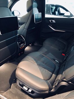 BMW X7 50D - 10