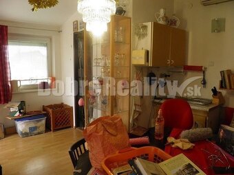 PREDAJ: 2-izbový rodinný dom/záhradná chata v Podunajských B - 10